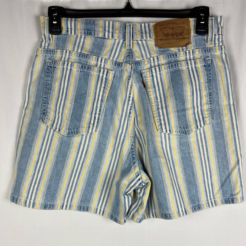 Vintage orange tag Levi’s 920 striped shorts | size 14